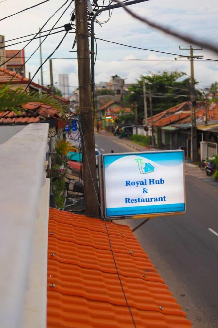 Royal Hub Hotel Kudapaduwa Exterior photo